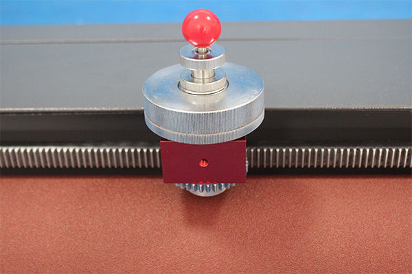 เครื่องทดสอบการบด DIN เครื่องทดสอบทอที่สอดคล้องกับ ISO 4649 เครื่องทดสอบทอที่สอดคล้องกับ ISO 4649 สําหรับการนับผล