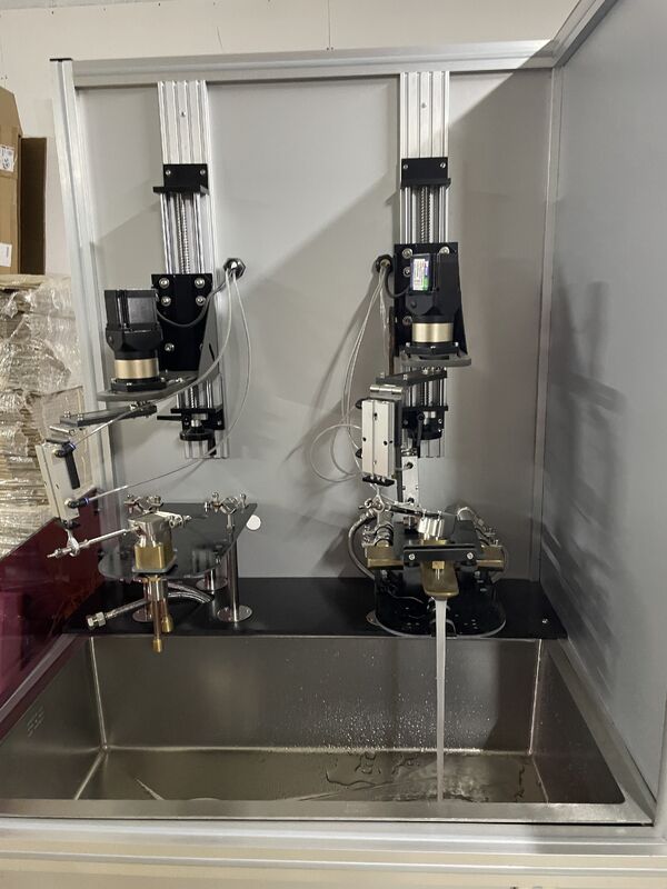 เครื่องทดสอบอายุการใช้งานสวิตช์ก๊อกน้ำรุ่น EN817 Professional, การไหลเวียนของน้ำอัตโนมัติพร้อมระบบทำความร้อน, ทดสอบพร้อมกัน 2 สถานีเพื่อประเมินความทนทานของก๊อกน้ำ