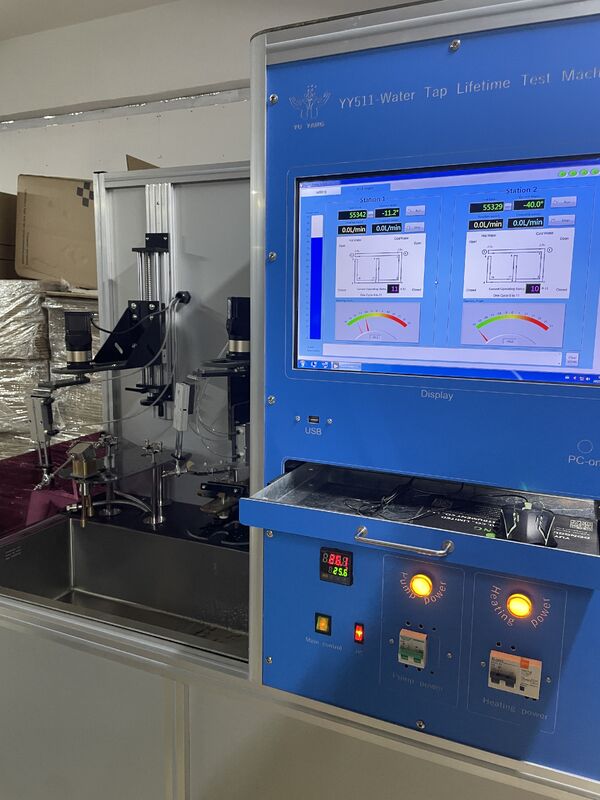 เครื่องทดสอบอายุการใช้งานสวิตช์ก๊อกน้ำรุ่น EN817 Professional, การไหลเวียนของน้ำอัตโนมัติพร้อมระบบทำความร้อน, ทดสอบพร้อมกัน 2 สถานีเพื่อประเมินความทนทานของก๊อกน้ำ