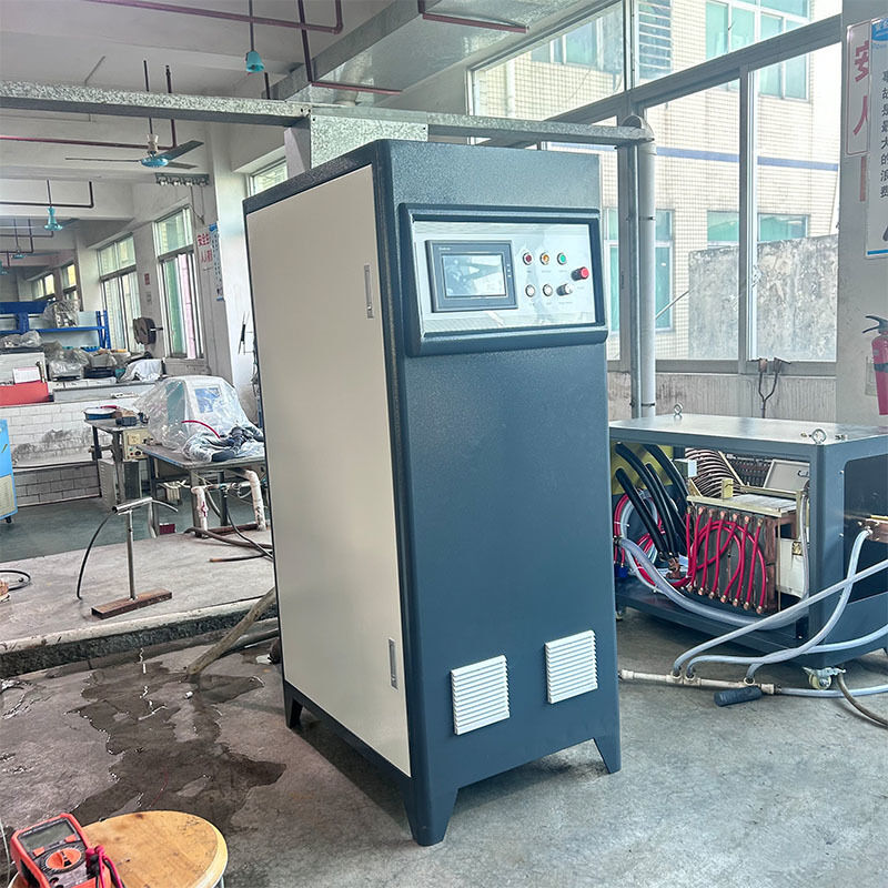 เครื่องทําความร้อนด้วยอุปสรรคความถี่สูง 30KW ใช้งานง่าย ทองแดงท่อ สายสลัด เครื่องทําความร้อนด้วยอุปสรรค 220V พีแอลซีใหม่