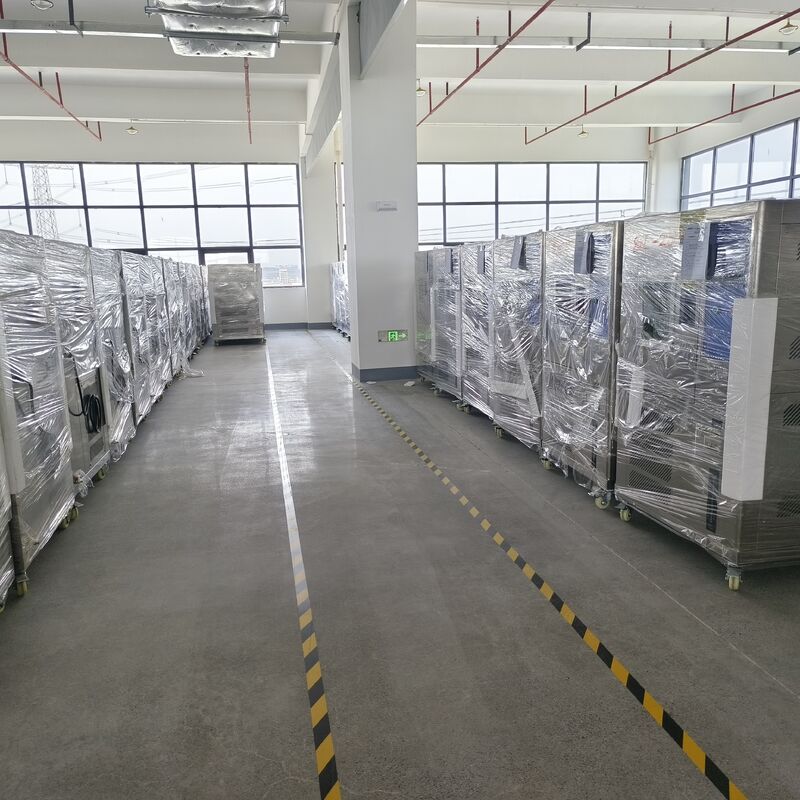 ห้องทดสอบความชื้นอุณหภูมิชุดแบตเตอรี่การจำลองสภาพอากาศสำหรับการทดสอบอายุเซลล์ EV