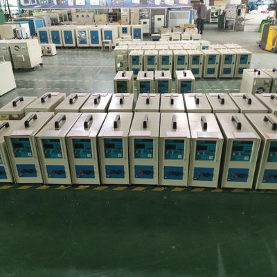 เครื่องทำความร้อนเหนี่ยวนำความถี่สูง 25kw สำหรับโลหะ 0.06-0.12Mpa